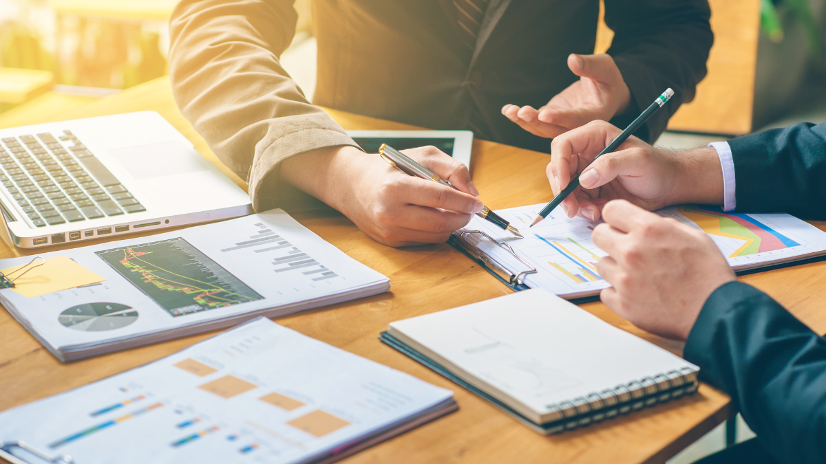 Why Most Loan Officers’ Annual Business Plans Fail (And How to Fix It Before January)